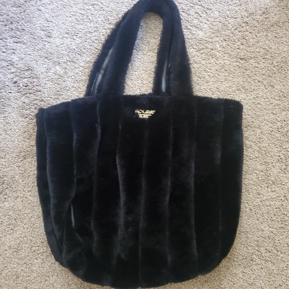 Victoria Secret Hobo Weekender Black‎ Faux Fur Bag Overnight Shoulder Bag